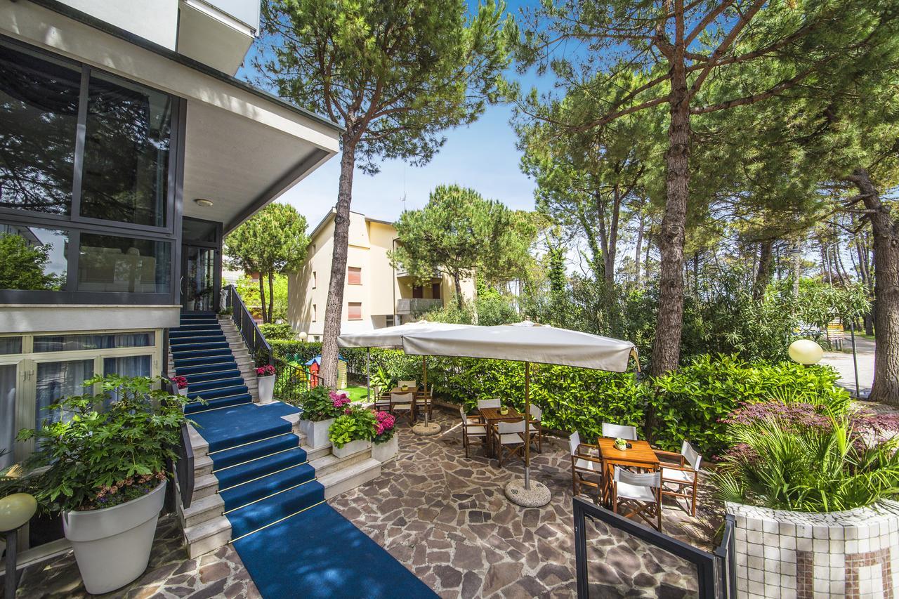 Renzo Hotel Cesena Bagian luar foto
