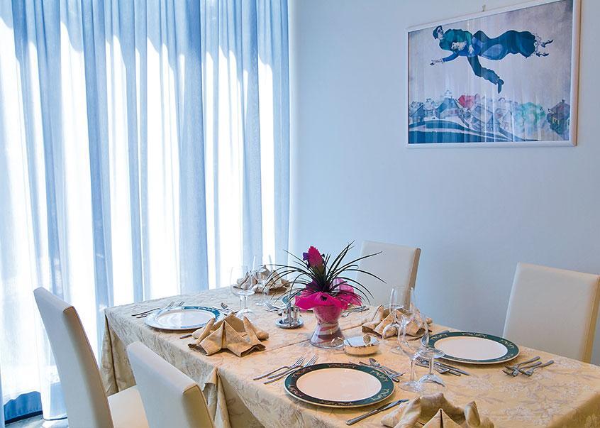 Renzo Hotel Cesena Bagian luar foto